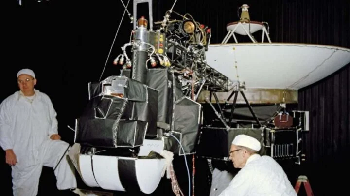 Voyager 2: NASA Atualiza Sonda Icônica e Aumenta Sua Longevidade
